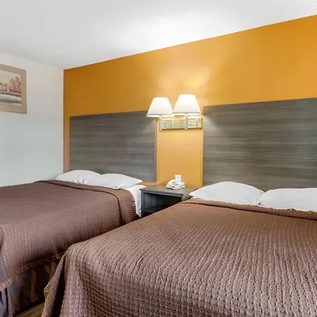 Riverside Inn & Suites-2