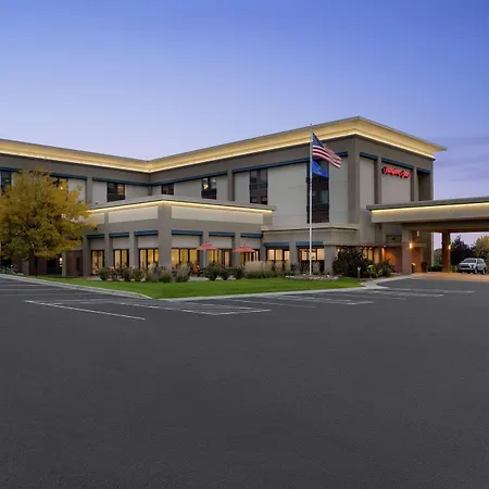 Hampton Inn Milwaukee Brookfield-3