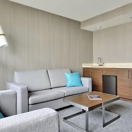 Courtyard By Marriott Toronto Downtown-3