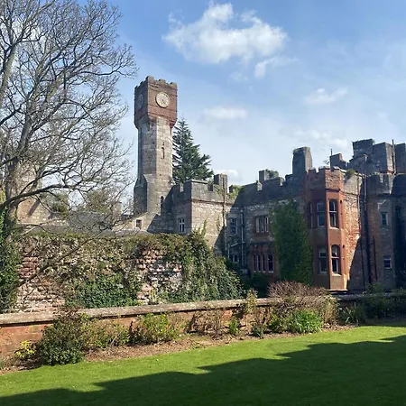 Ruthin Castle Hotel And Spa-2