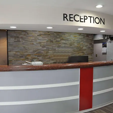 Ramada By Wyndham Abbotsford-2