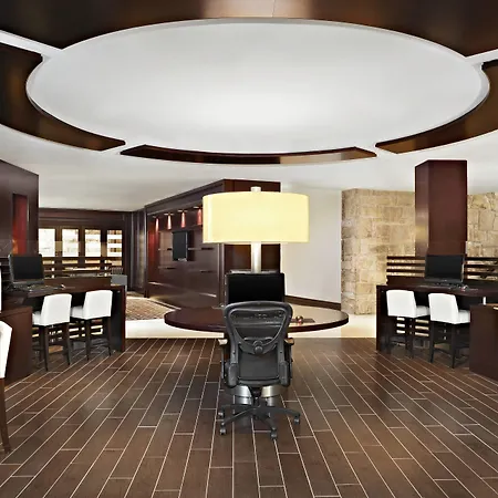 Sheraton Montreal Airport Hotel-2