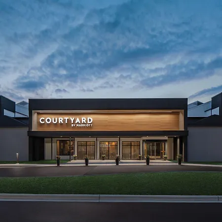 Courtyard By Marriott Greensboro-3