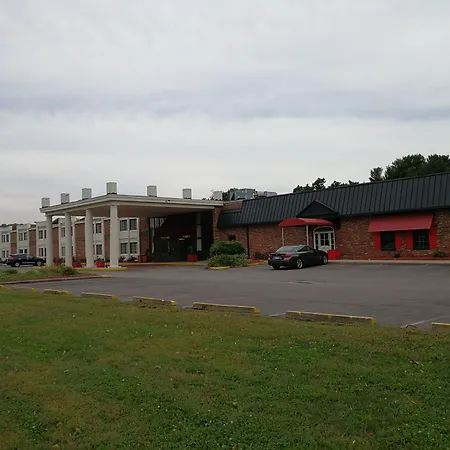 Mystic River Hotel & Suites-2