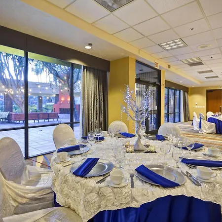 Doubletree By Hilton Phoenix North-2