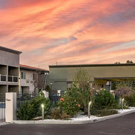 Best Western Plus Lake Front Hotel-2