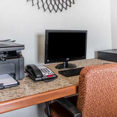 Quality Inn - Us65 @ East Battlefield Road-2