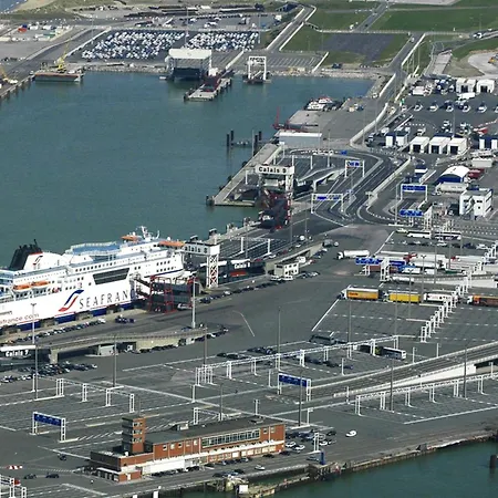 Holiday Inn Calais - Centre Car Ferry By Ihg-2