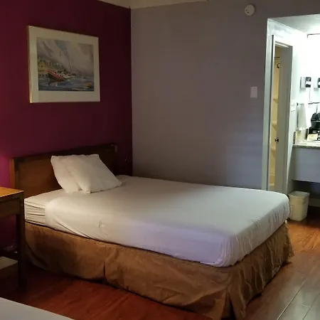 Santa Fe Inn - Pueblo-2