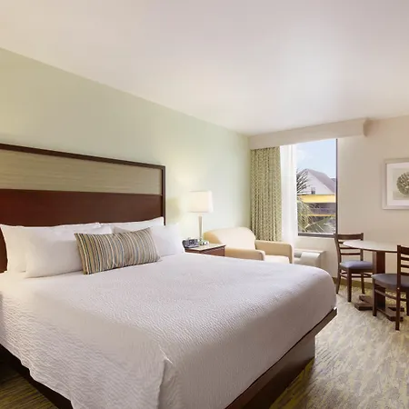 Surfside Beach Oceanfront Hotel-2