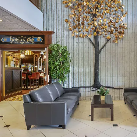 Best Western Plus Cobourg Inn & Convention Centre-3