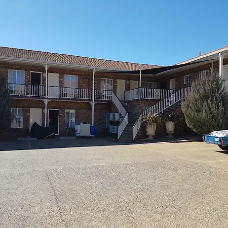 Golden Age Motor Inn-2
