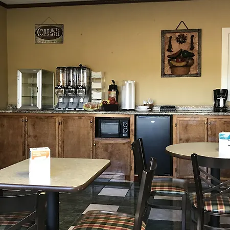 Rodeway Inn Hazlehurst-3