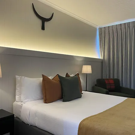 The Black Bull Motel-3