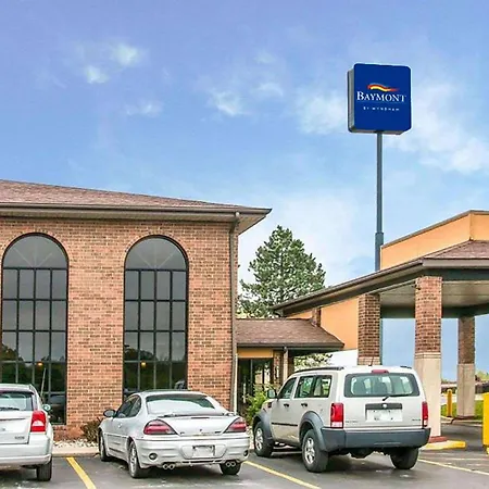 Baymont By Wyndham Flint Airport North-3