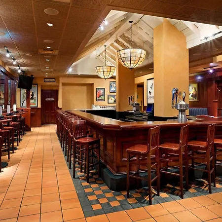 Hotel Belvoir Springfield-3