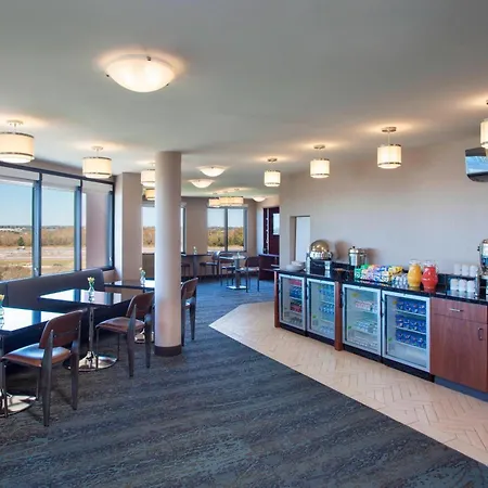 Sheraton Suites Philadelphia Airport-3