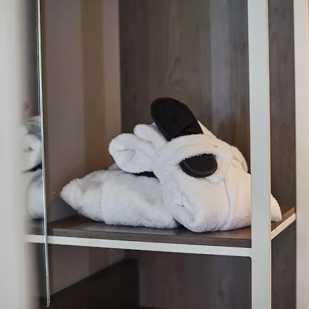 Carlton President-2