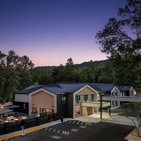 The Inelle, Oakhurst Yosemite, A Tribute Portfolio Hotel-3