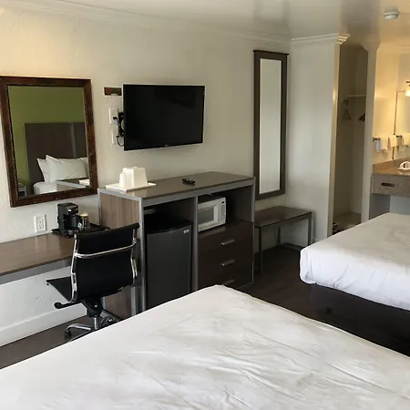 Gilroy Inn-2
