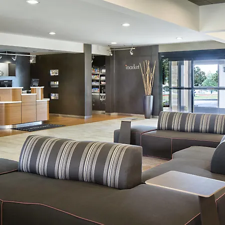 Courtyard By Marriott Dallas Arlington Entertainment District-3
