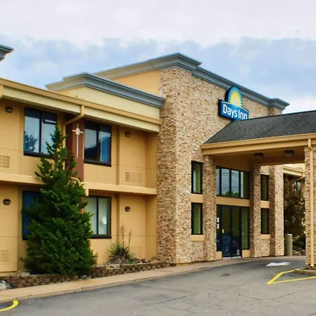 Days Inn By Wyndham Wayne-3
