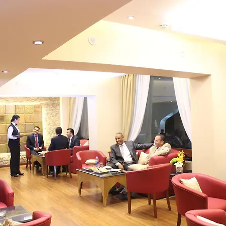 Golden Tulip Hotel Flamenco Cairo-3