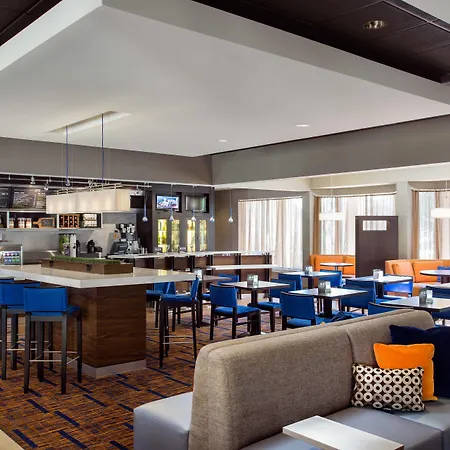 Courtyard By Marriott Denver Central Park-2