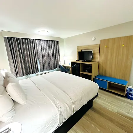 Days Inn By Wyndham Holland-2