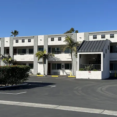 Solara Inn And Suites-2