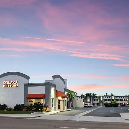 Solara Inn And Suites-2