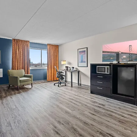 Quality Inn & Suites Mall Of America - Msp Airport-2