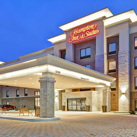 Hampton Inn & Suites Detroit/Warren-2