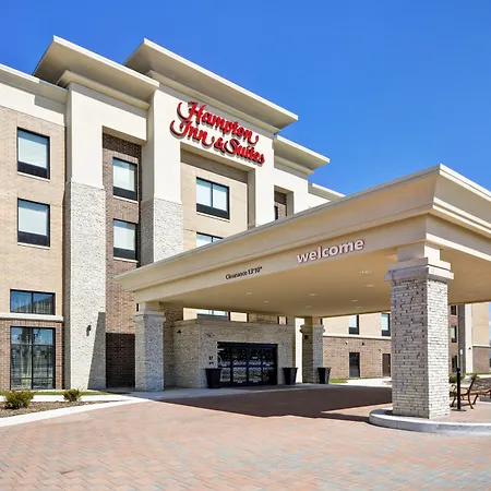 Hampton Inn & Suites Detroit/Warren-3