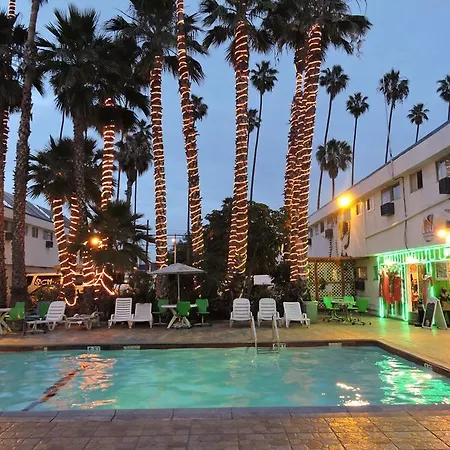 Tradewinds Airport Hotel-2