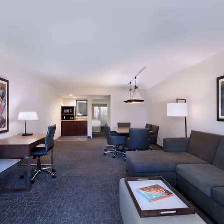 Embassy Suites By Hilton Palm Desert-2