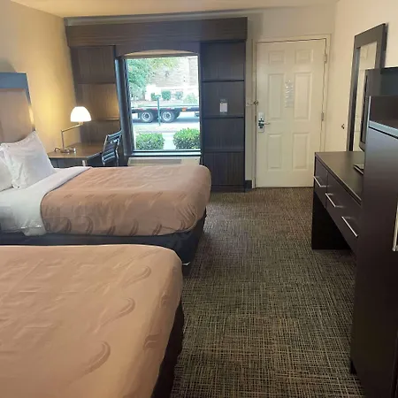 Quality Inn Dalton Central-3