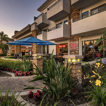 Tropicana Inn & Suites-2