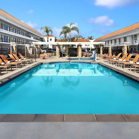 Tropicana Inn & Suites-2