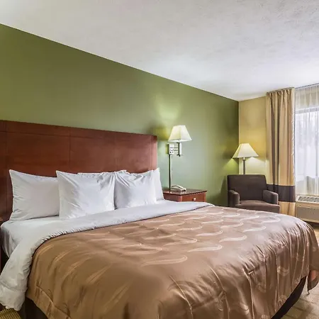 Quality Inn I-74 Batesville-2