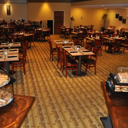 Best Western Plus Hotel & Conference Center-3