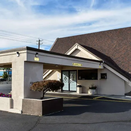 Mho Hotel Bordentown-2