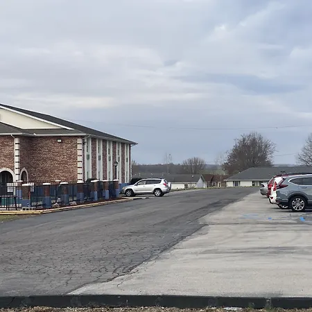 Days Inn By Wyndham Perryville Mo-3