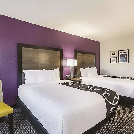 La Quinta By Wyndham Virginia Beach-2