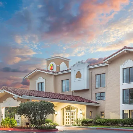 Super 8 By Wyndham Austell/Six Flags-2