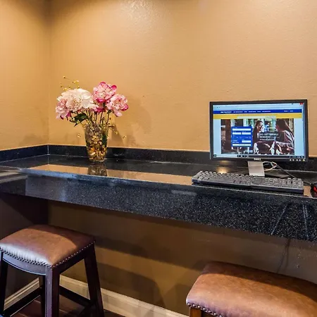 Best Western Shelbyville Lodge-3