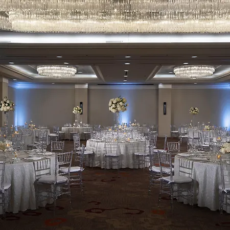The Baronette Renaissance Detroit-Novi Hotel-2