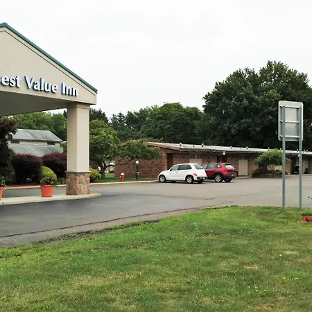 Americas Best Value Inn-Painted Post-3