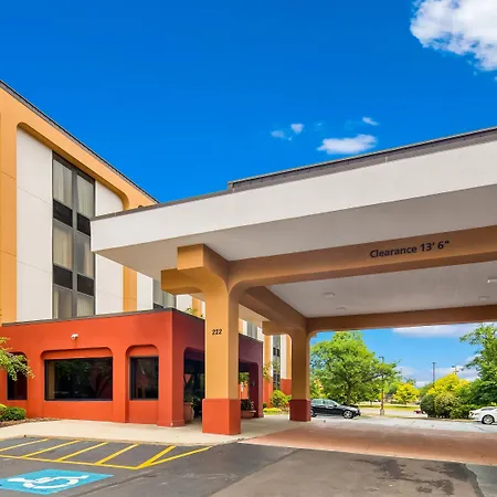 Surestay Plus Hotel By Best Western Chicago Lombard-2