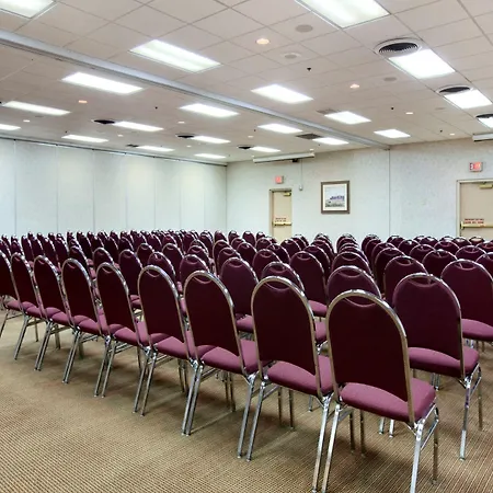 Ramada By Wyndham Reno Hotel & Casino-2